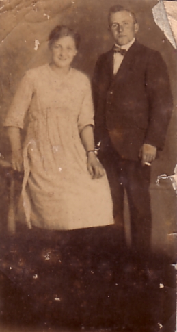 Klik voor foto in apart venster hendrik_vdbr29jan1902en_dirkje_radstok.jpg